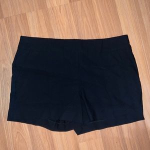 NWOT! Black dress shorts!